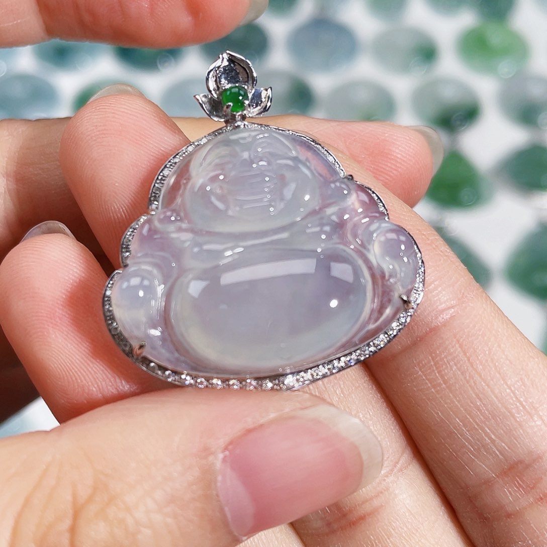 颈饰18K金镶嵌翡翠吊坠