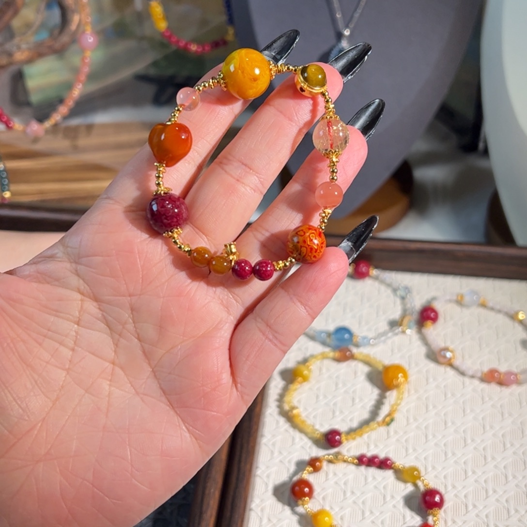 IIIII富贵漂亮手串