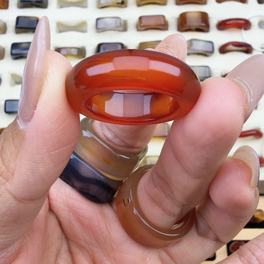 玛瑙/玉髓戒圈未镶嵌金*白