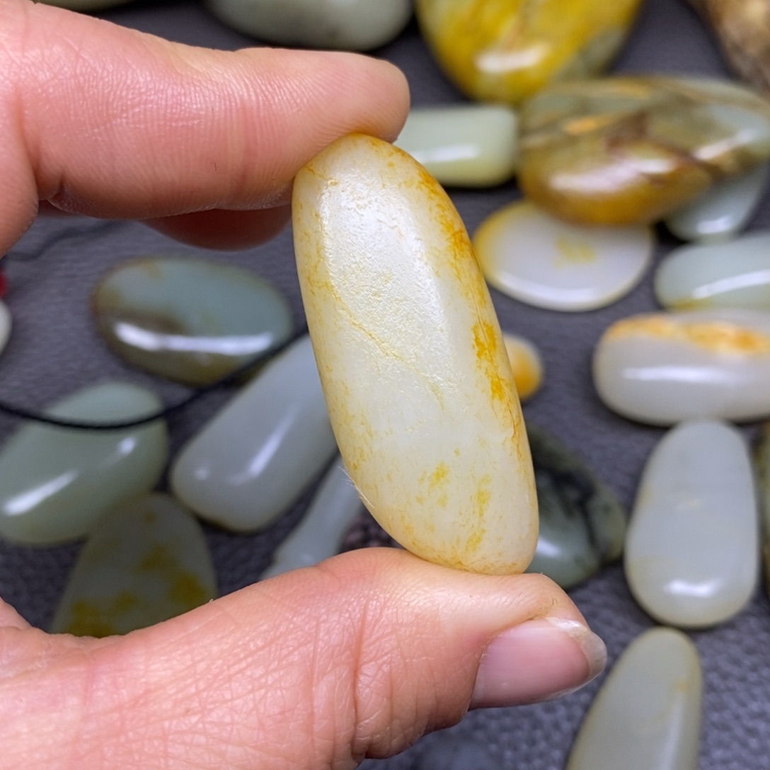 和田玉挂件^_^未镶嵌