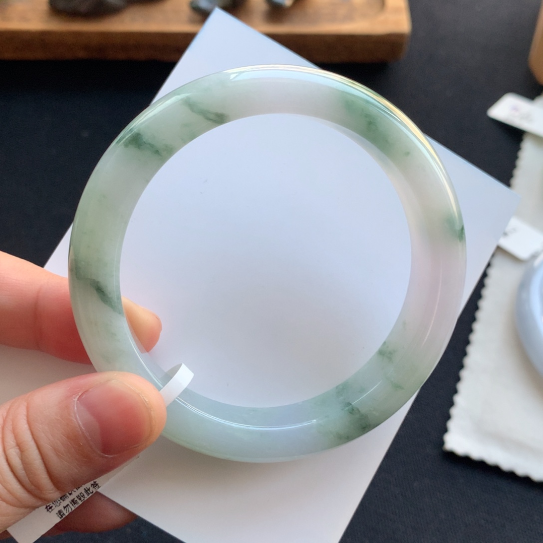 翡翠未镶嵌手镯14号57正