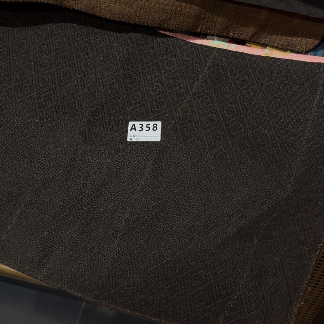 摆件陶瓷。    陶瓷。