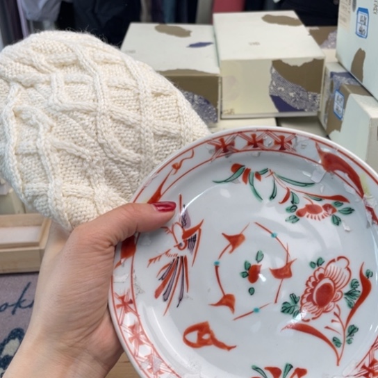 瓷片L****a68。。。。。。。。。。。。。。。黑色