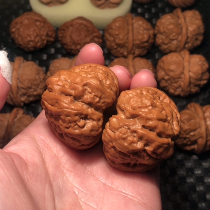 文玩核桃把件开*蛤蟆