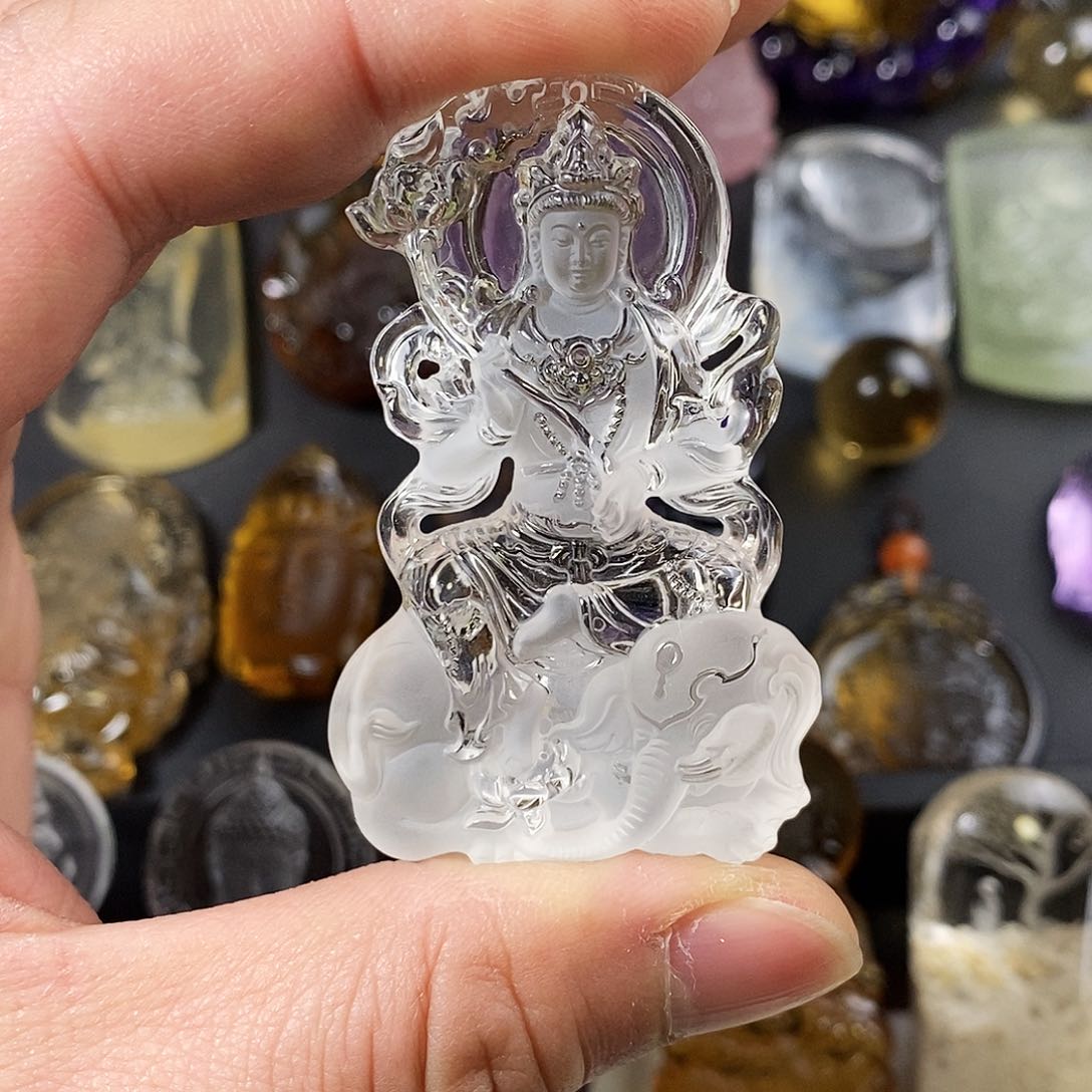 水晶天然水晶吊坠未镶嵌熊**跑