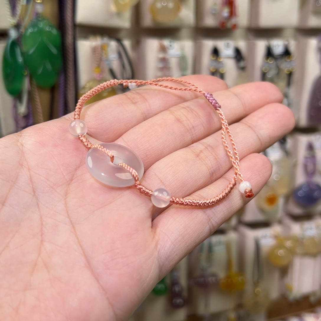 与***绝玛瑙/玉髓未镶嵌吊坠(赠链)