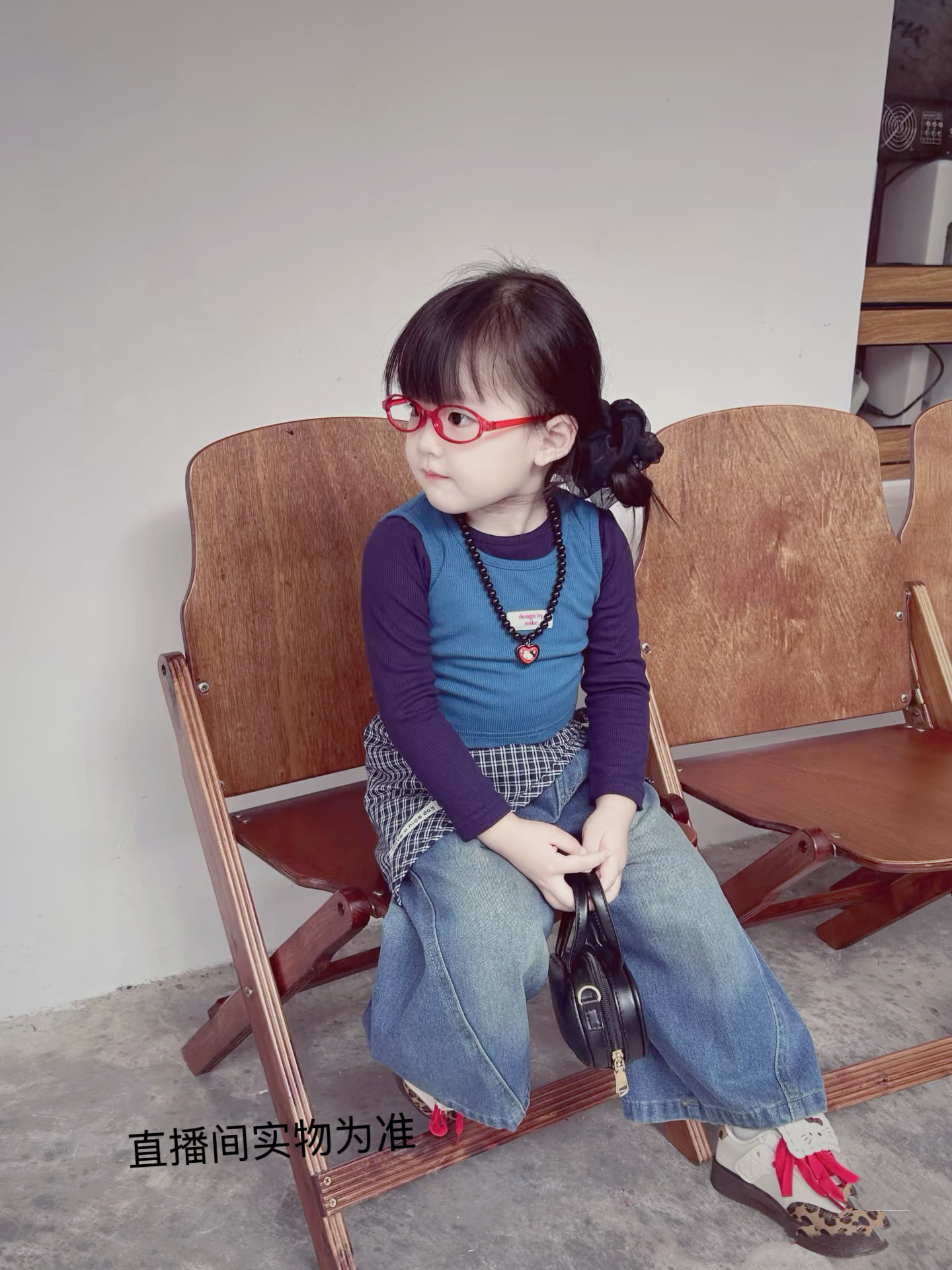 洋气蓝加绒牛仔裤