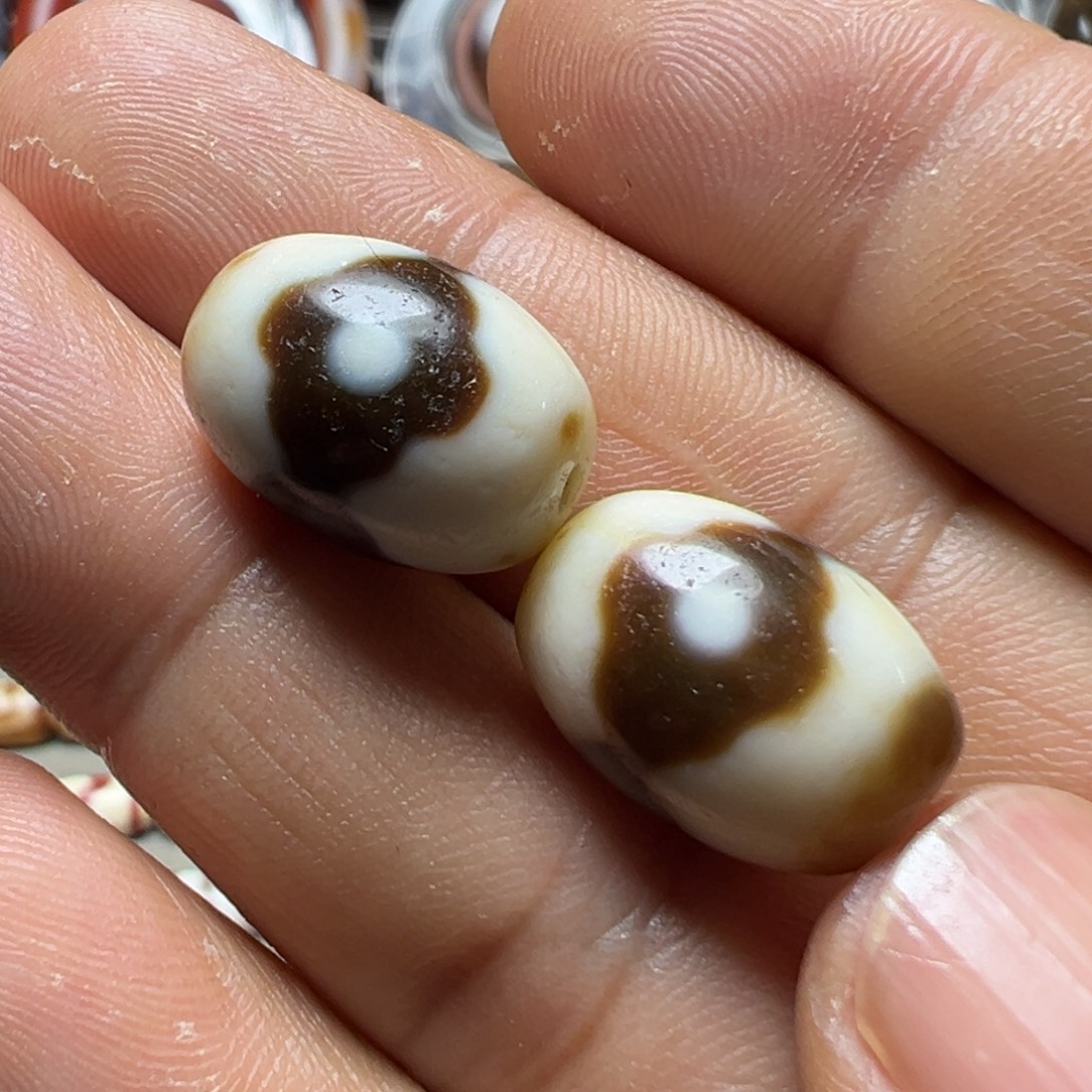 欧***乾玛瑙/玉髓未镶嵌颈饰