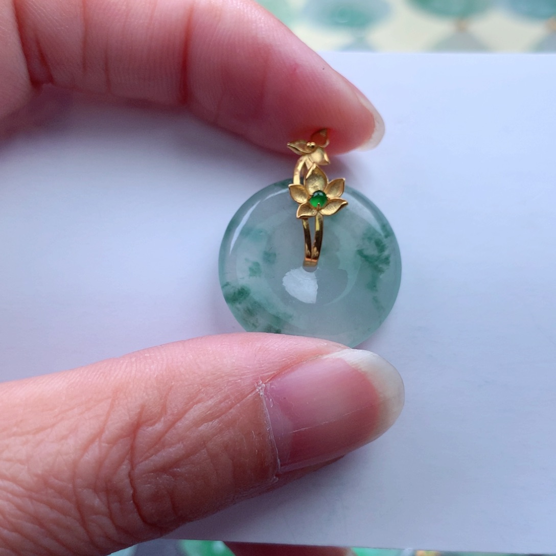 翡翠吊坠(不含链)18K金镶嵌