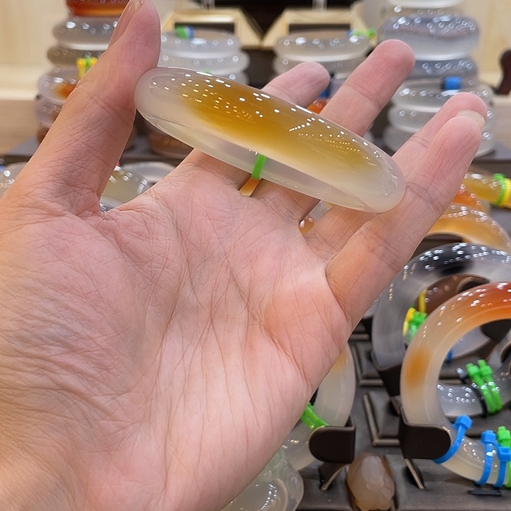 玛瑙/玉髓未镶嵌手镯90