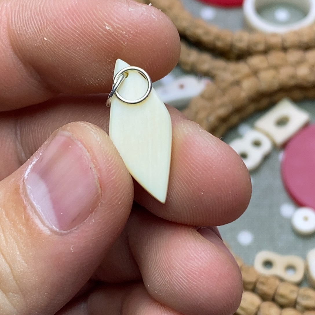 柏香籽/百香籽吊坠猛犸棱形侧挂