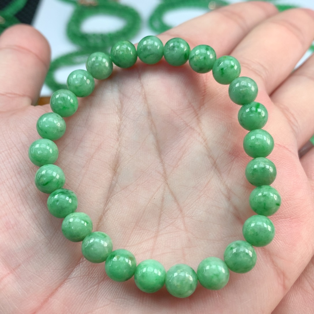 翡翠手链未镶嵌翡翠