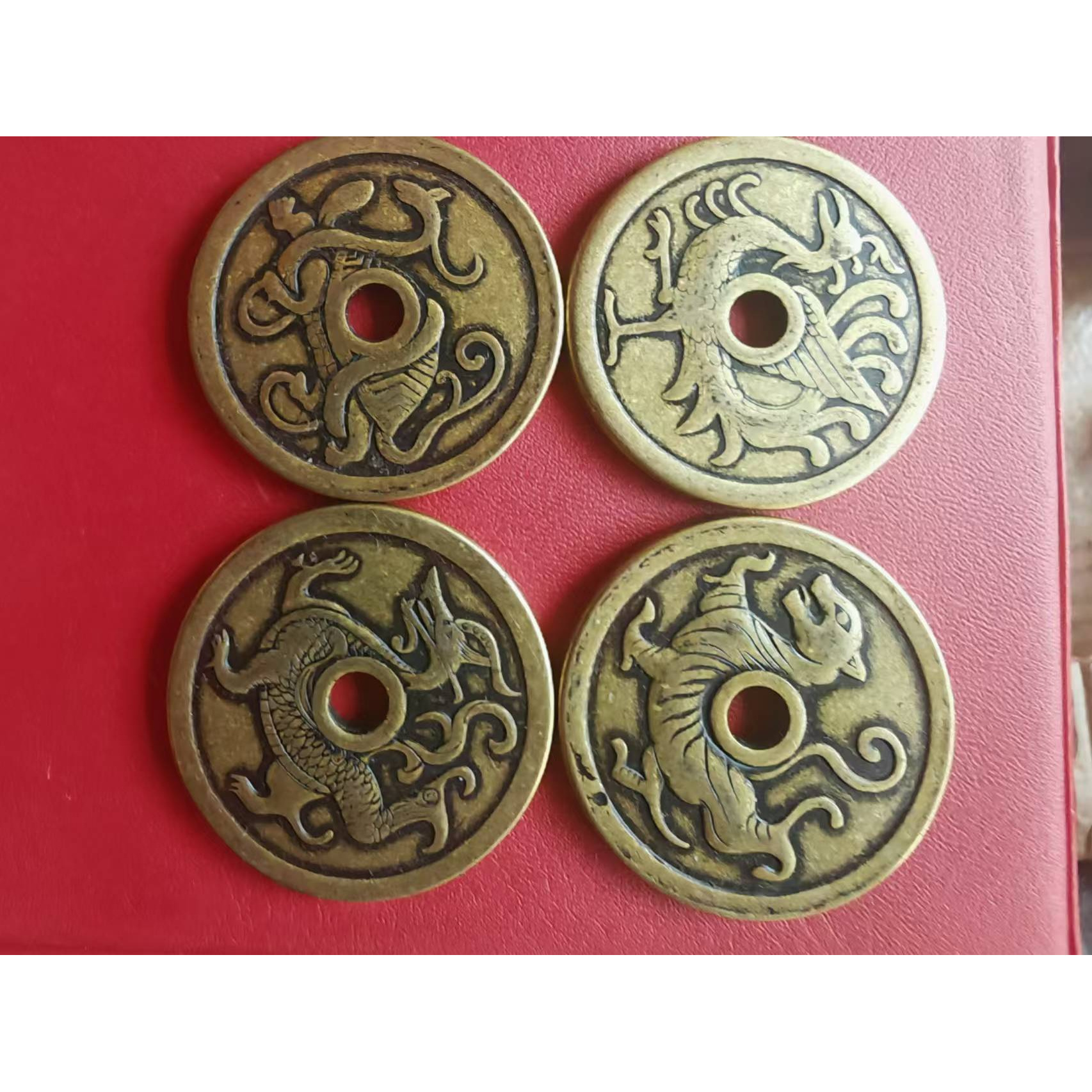 家 居 饰 品 四象 流水家居摆件工艺品