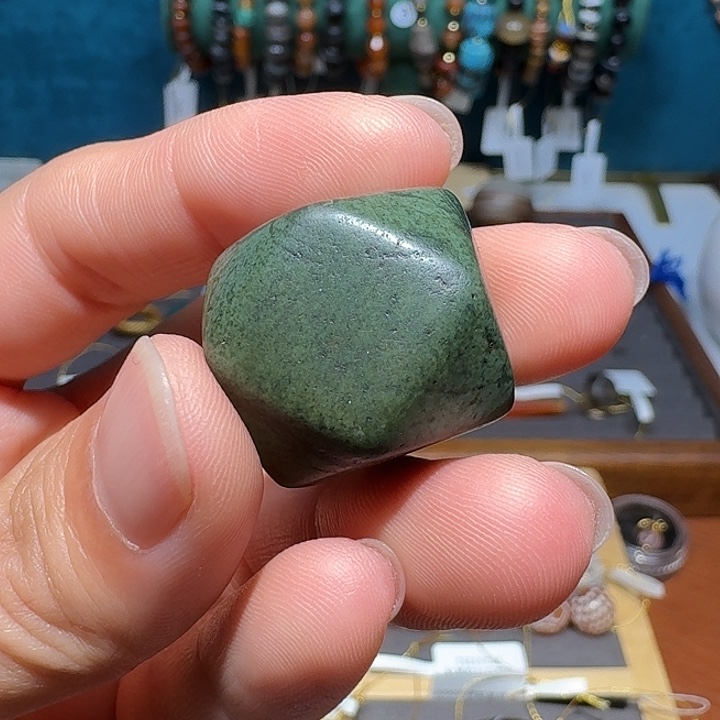 J***s吊坠（不含链）琉璃21.8*20.2mm