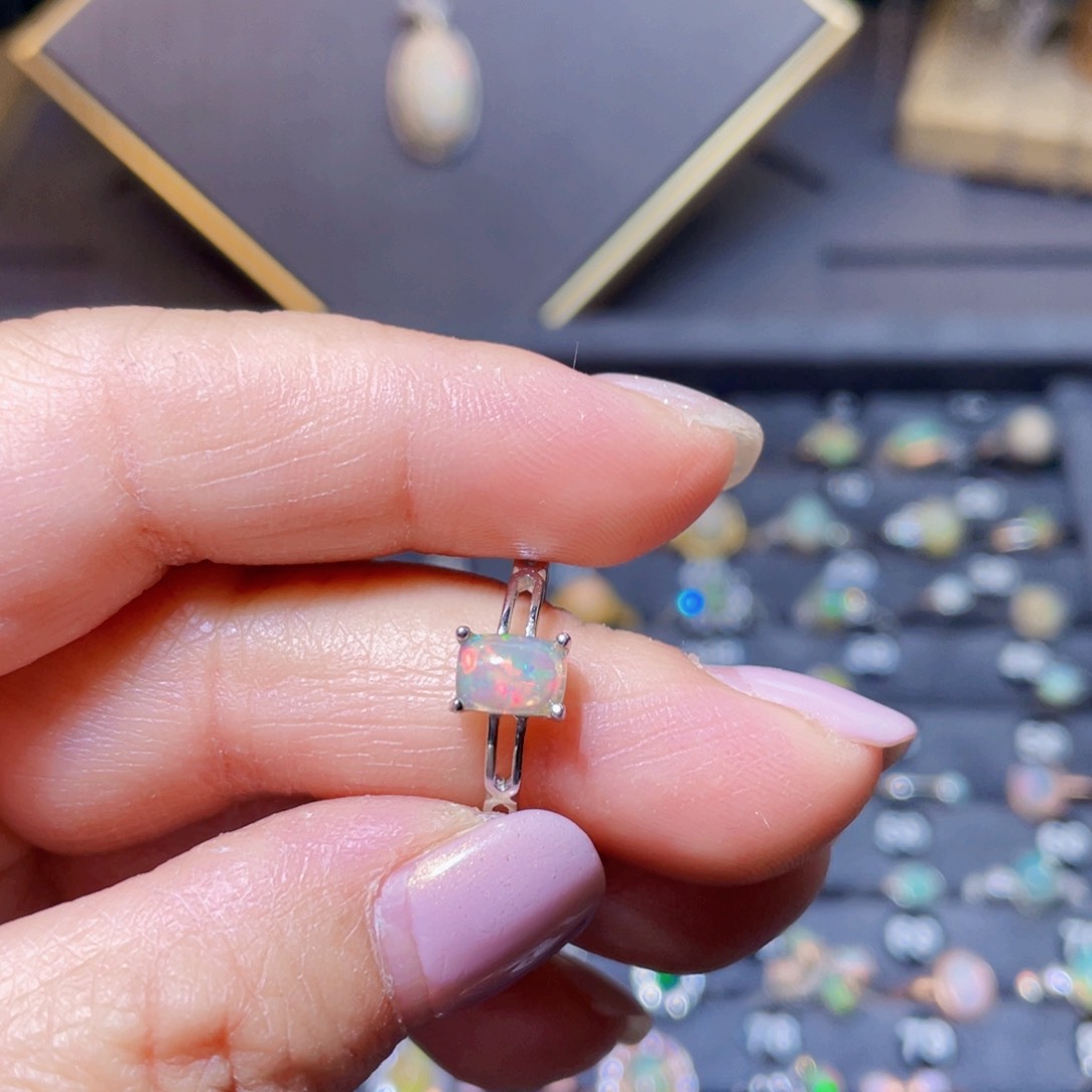 欧泊戒指〉银S925镶嵌