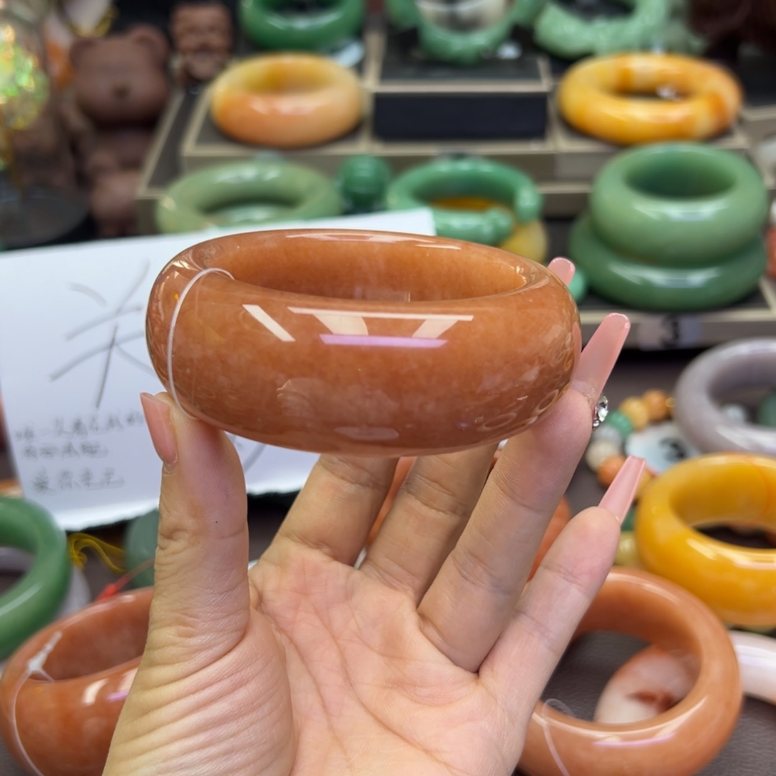 未镶嵌手镯石英岩玉财***来