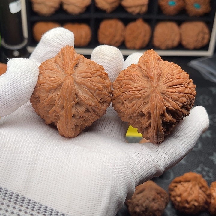 文玩核桃把件全品南疆石边54➕55