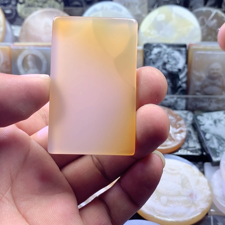 未镶嵌颈饰玛瑙/玉髓福**收