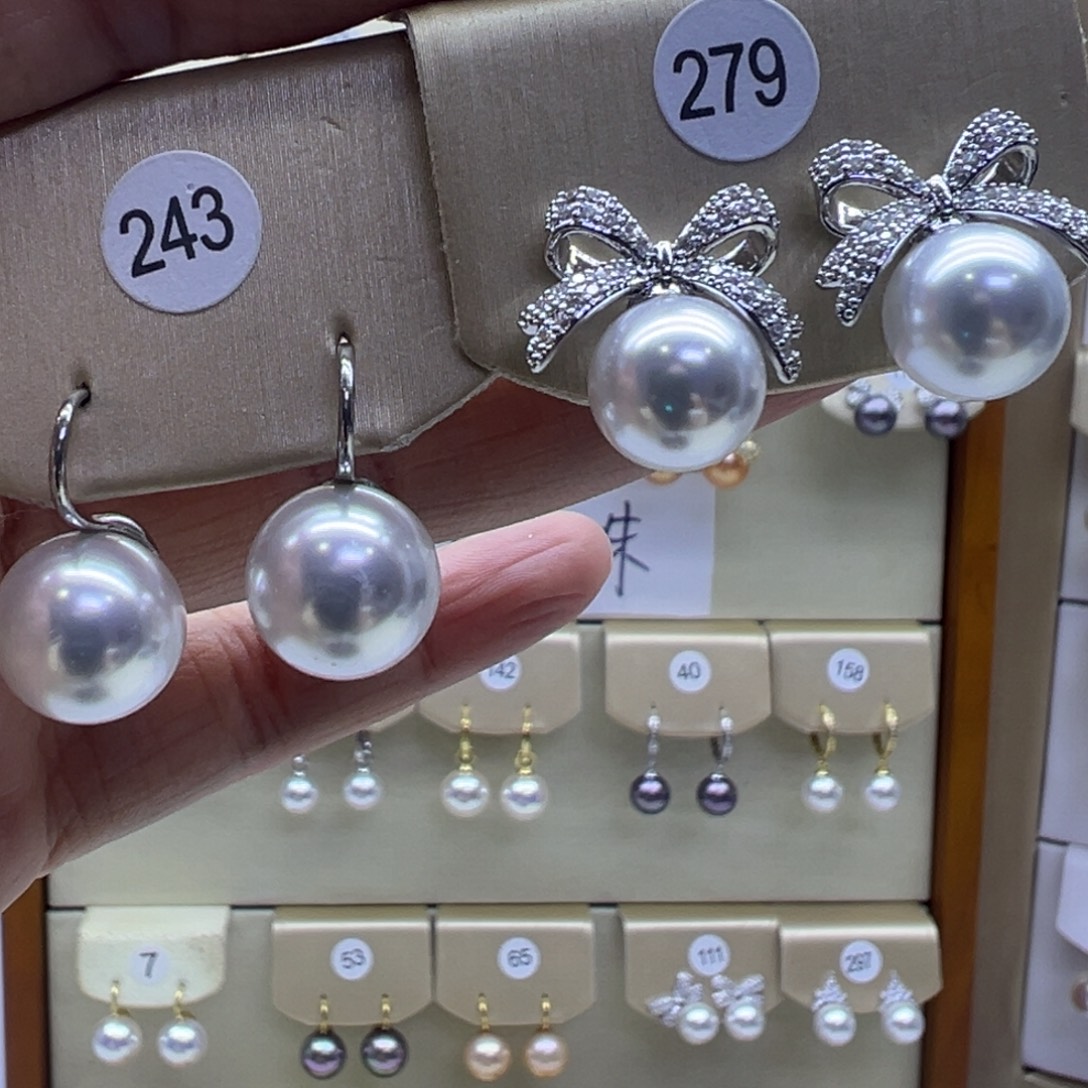 淡水珍珠未镶嵌耳饰