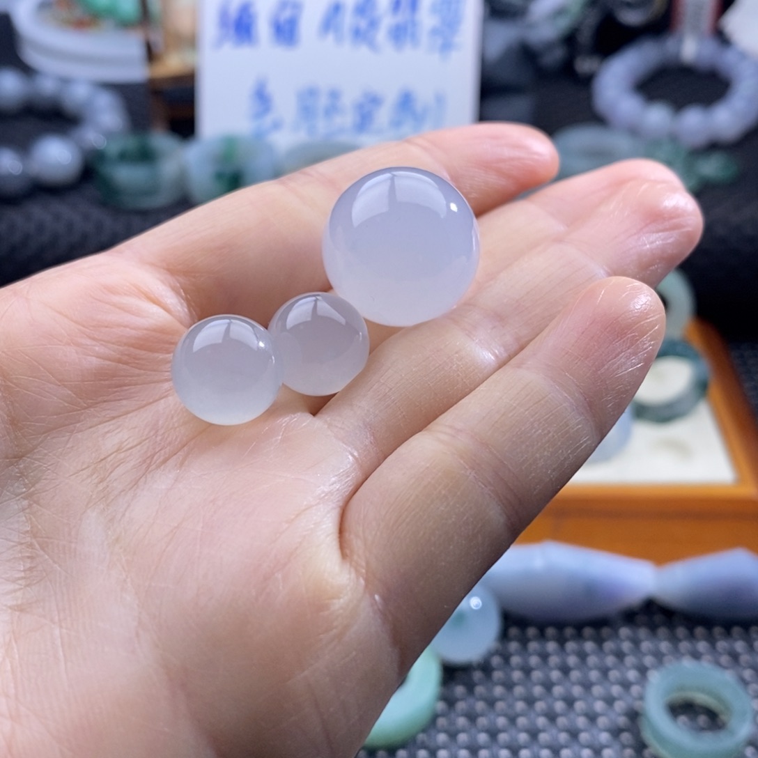 柚****翡翠散珠珠子11.18