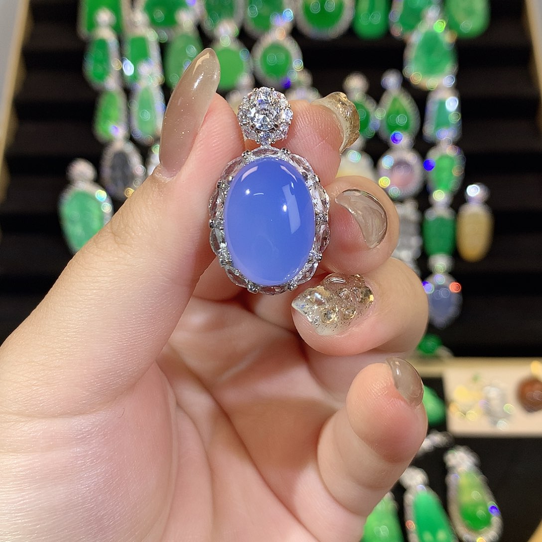 娜***玛瑙/玉髓银S925镶嵌颈饰