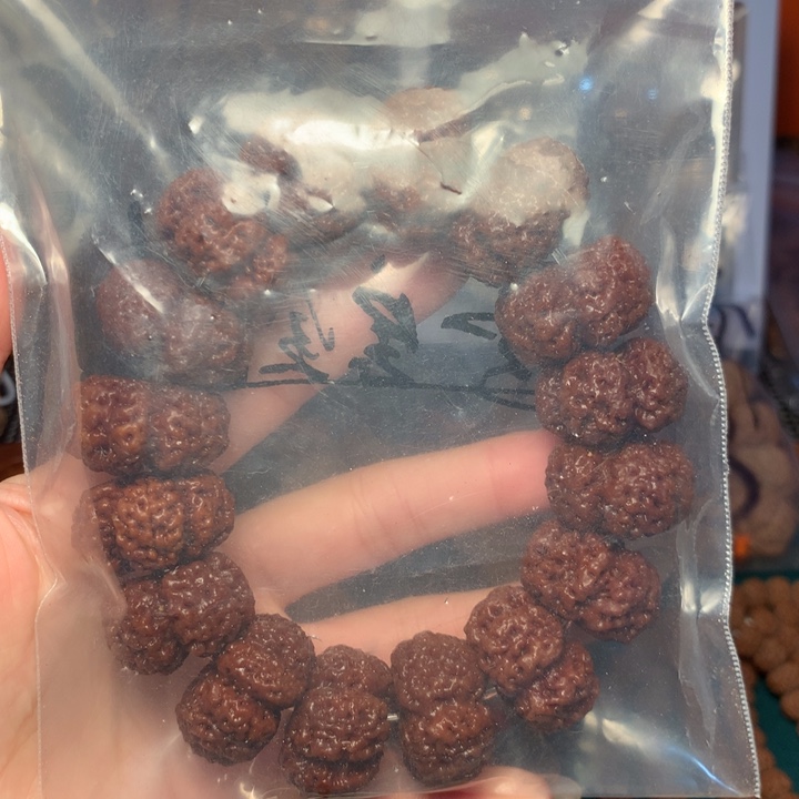 金刚菩提手串25尺寸龙牙纽扣超头颗颗黄（要求高买定制）