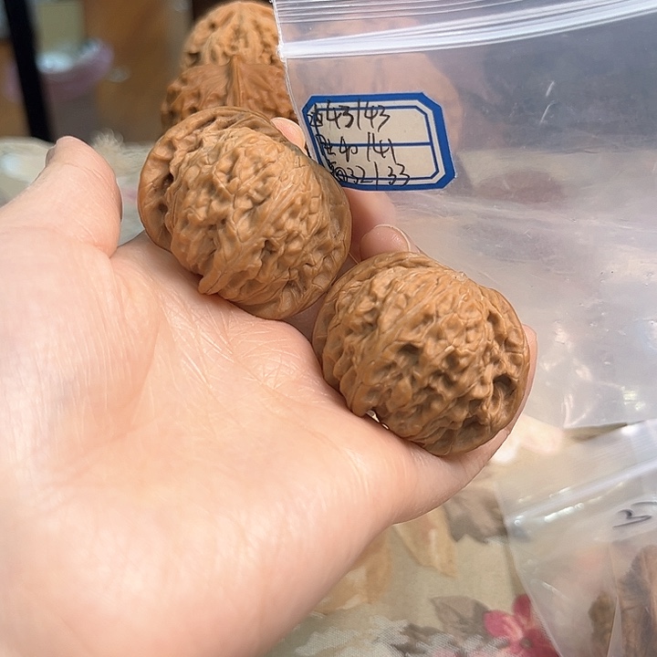 文玩核桃把件磨盘