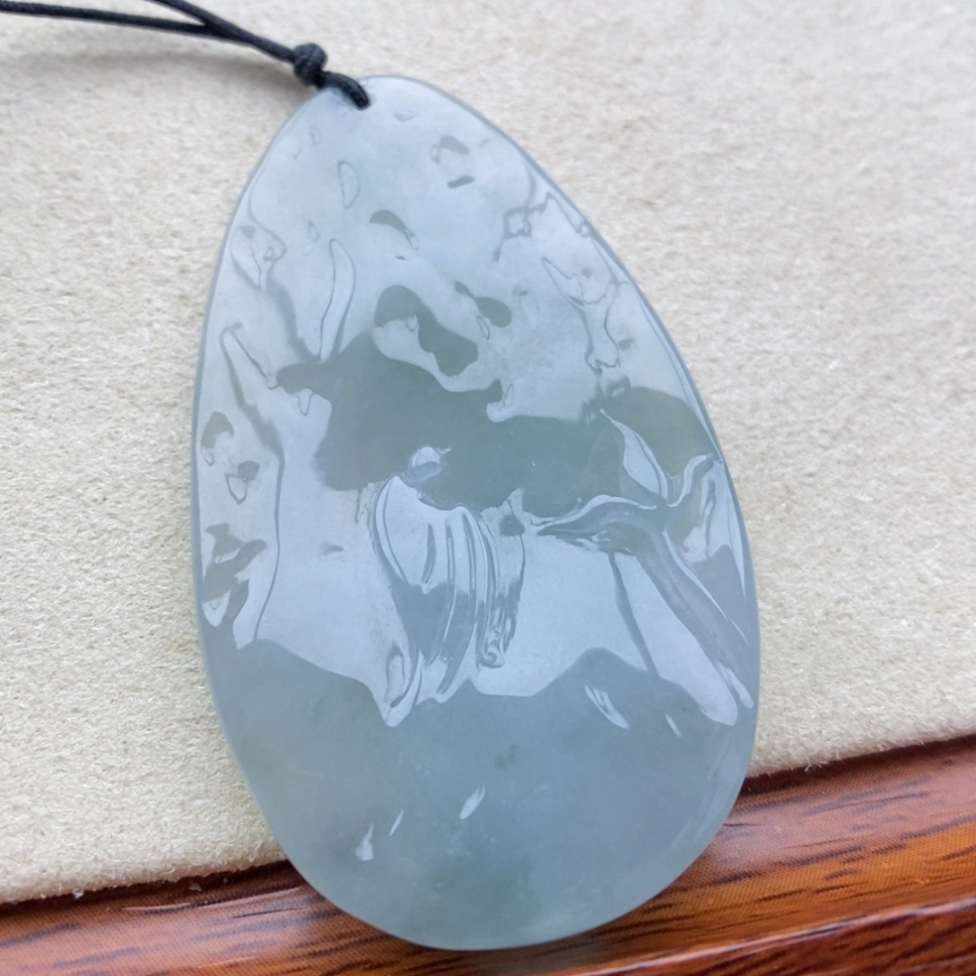 翡翠未镶嵌颈饰吊坠