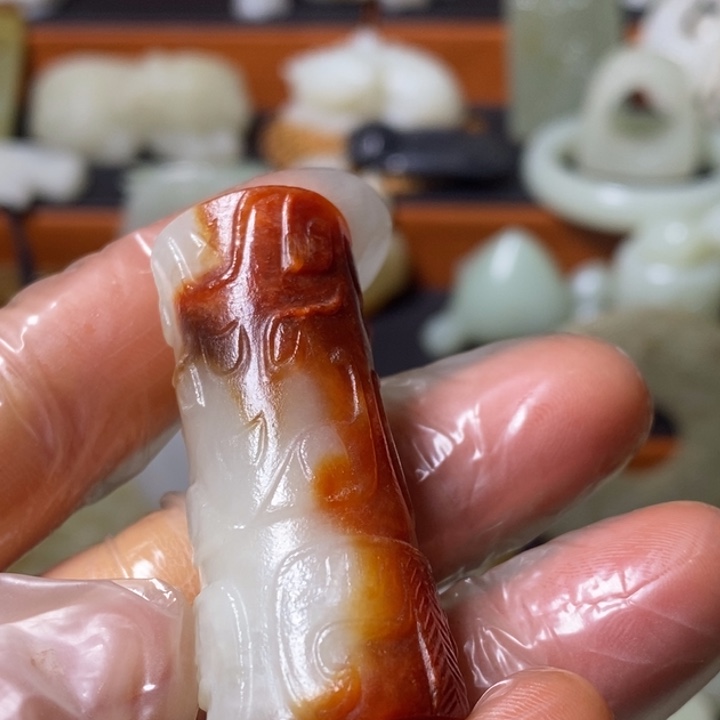 蓝***云和田玉未镶嵌颈饰