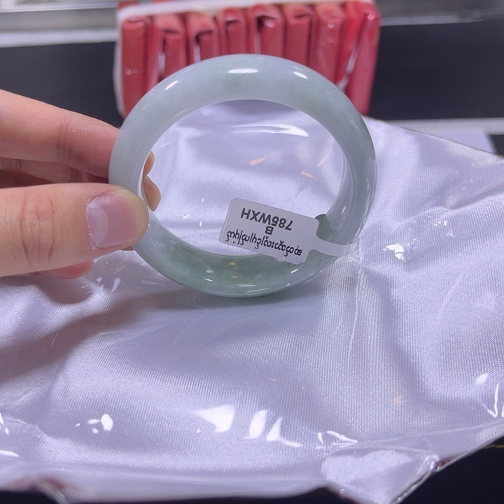翡翠手镯未镶嵌天然a货翡翠多样性发货