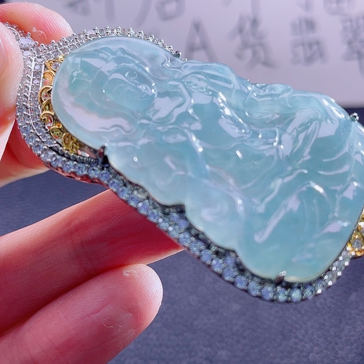 翡翠颈饰未镶嵌888888888