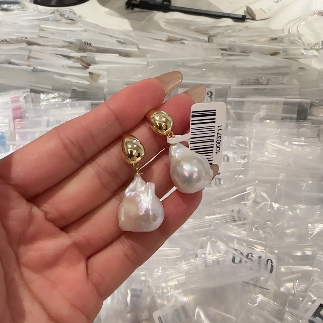 淡水珍珠耳饰合金