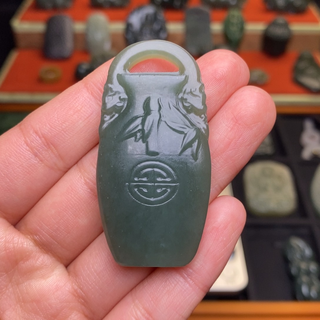 和田玉颈饰未镶嵌