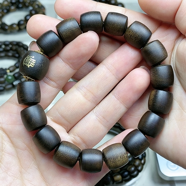 沉香手串厚**物越南芽庄白奇楠沉水料