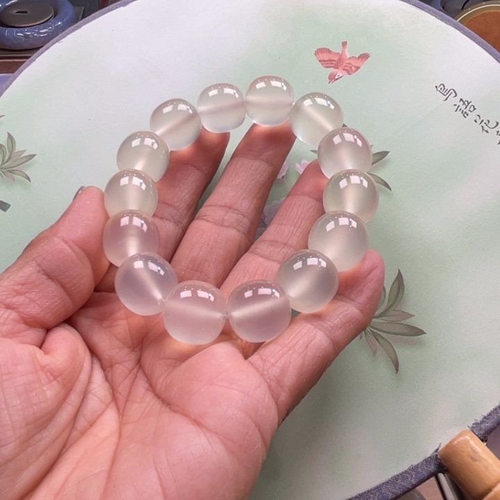 ο***刀玛瑙/玉髓未镶嵌手链