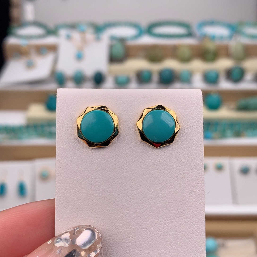 绿松石未镶嵌耳饰