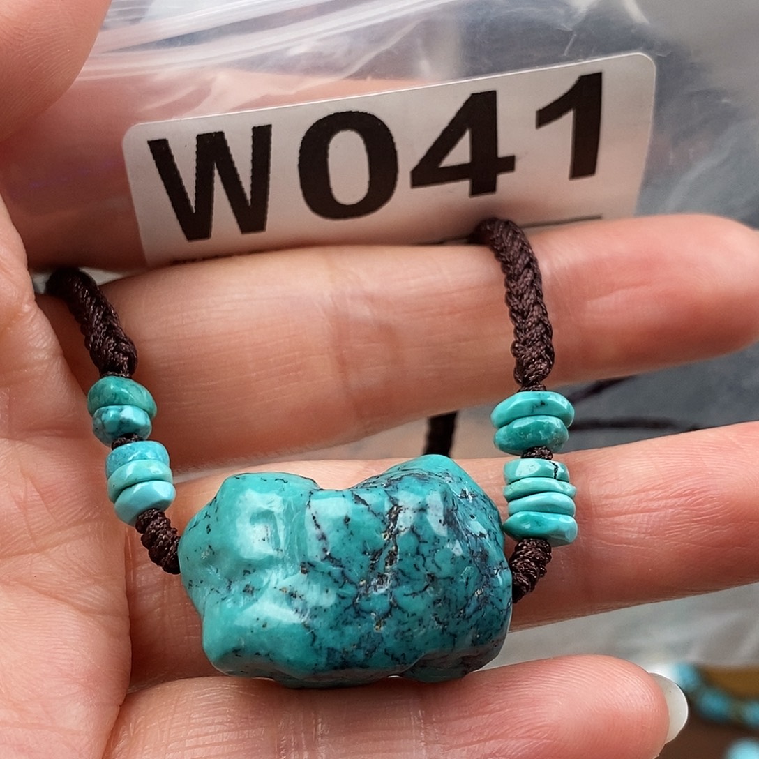 绿松石未镶嵌原矿