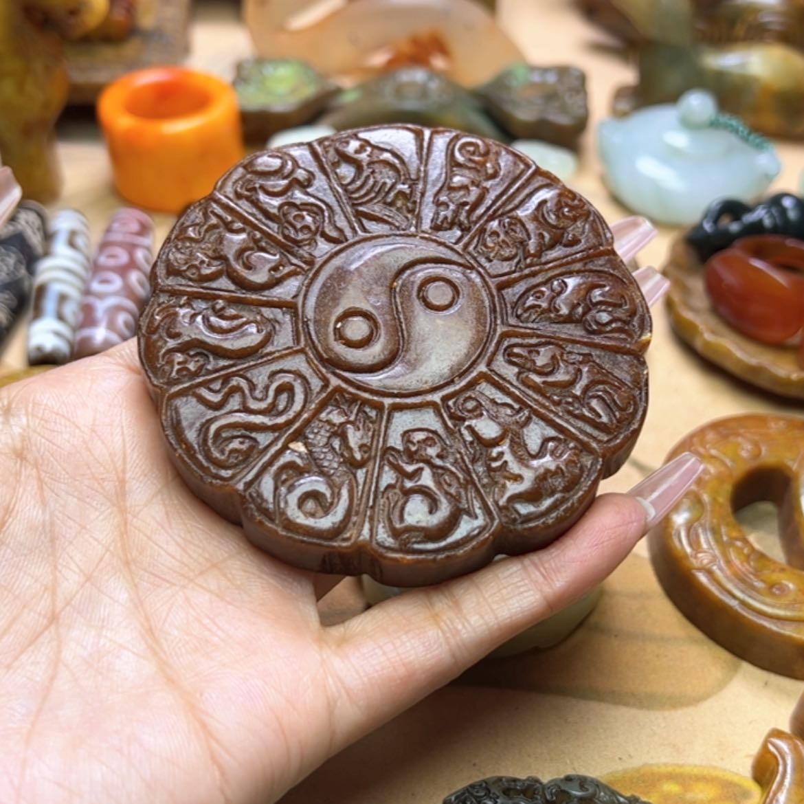 【闪购商品】蛇纹石玉颈饰未镶嵌