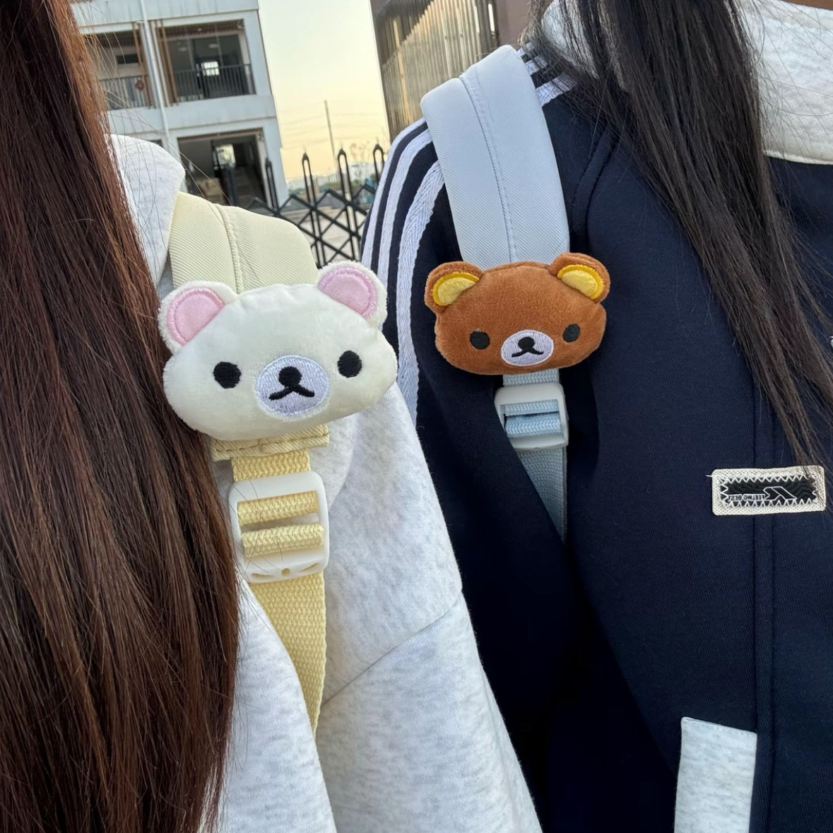 书包肩带玩偶轻松熊挂件书包公仔帆布包汽车安全带魔术贴毛绒玩具