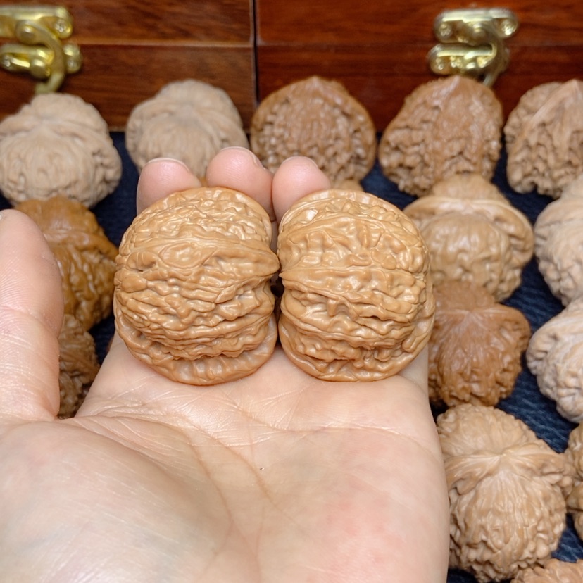 【闪购商品】文玩核桃吊坠肜*白狮子42