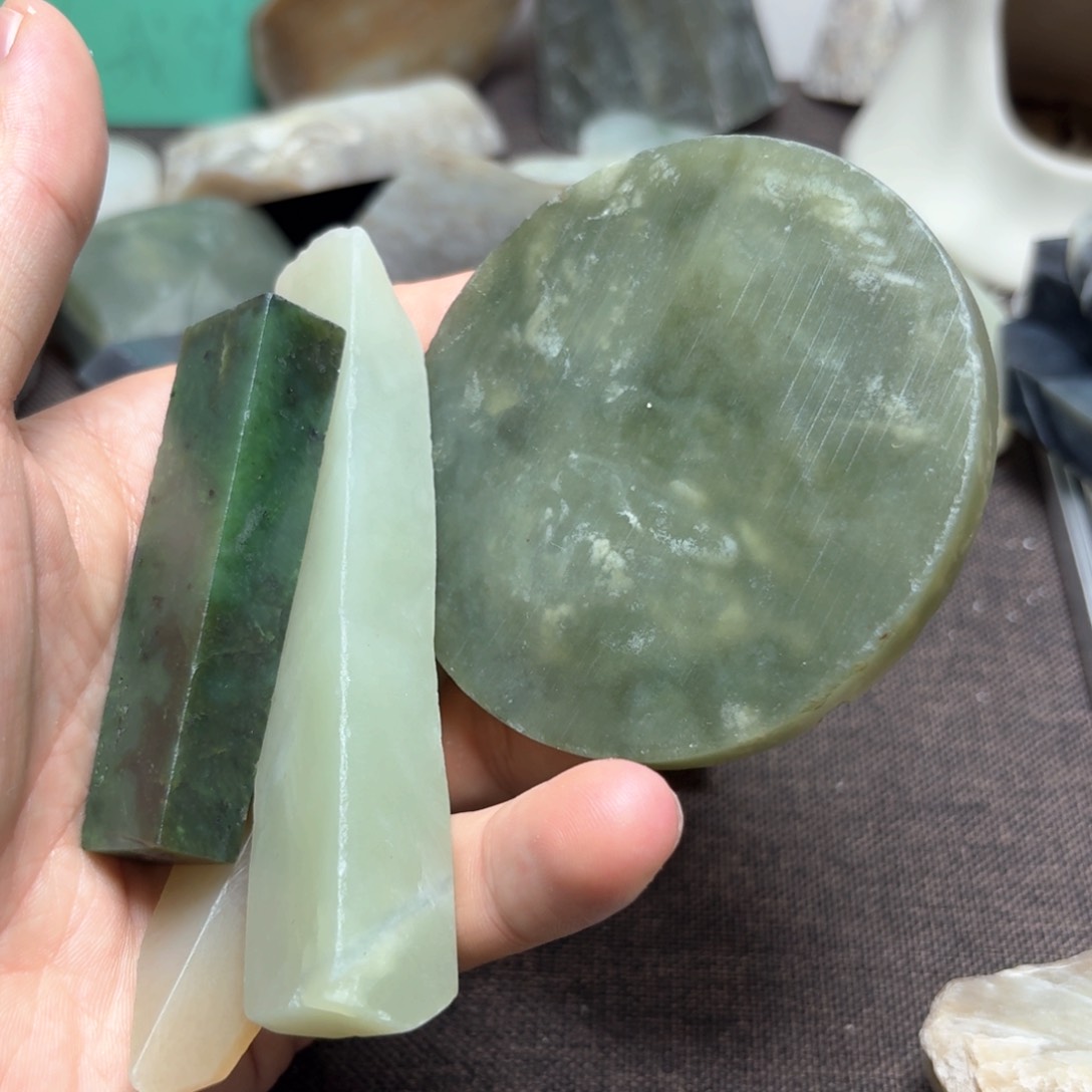 和田玉（糖玉）未镶嵌珠宝半成品