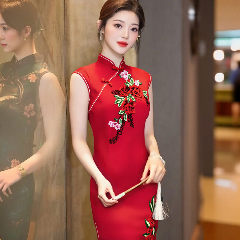 绣花红色旗袍订婚结婚新娘敬酒服日常女新中式2025新款连衣裙