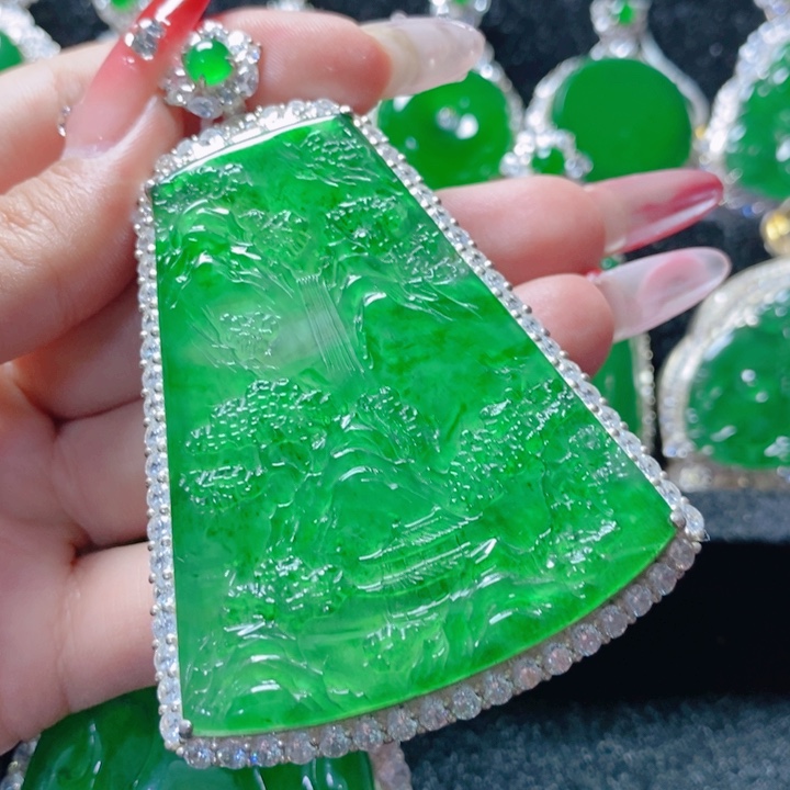 翡翠颈饰银S925镶嵌