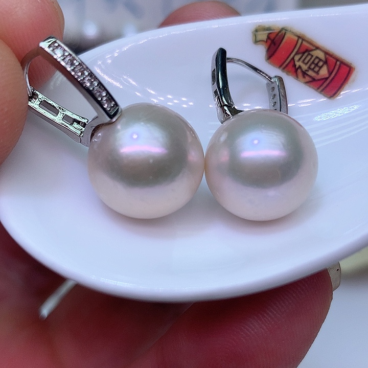 银S925镶嵌耳饰淡水珍珠