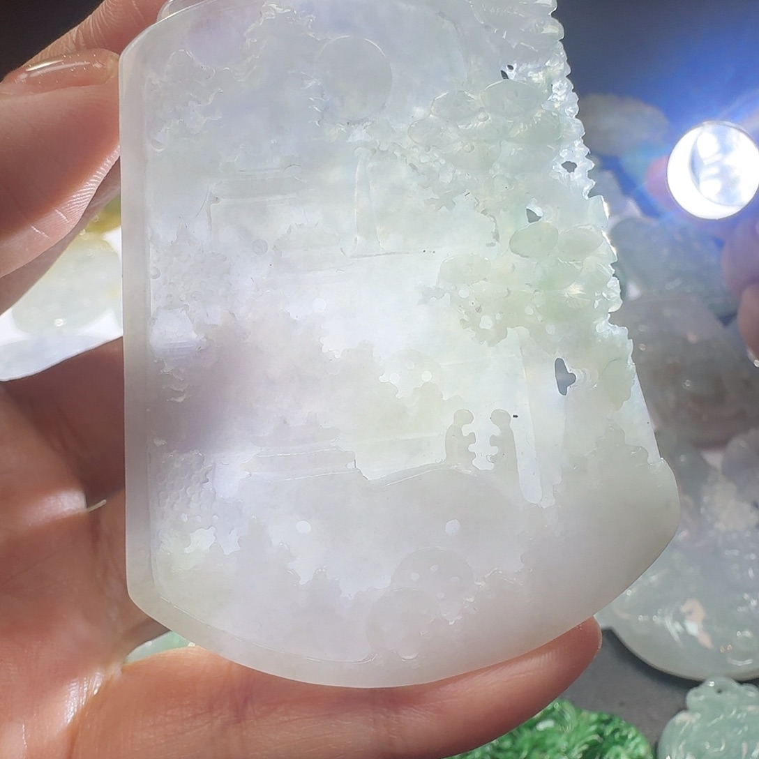 颈饰未镶嵌翡翠吊坠