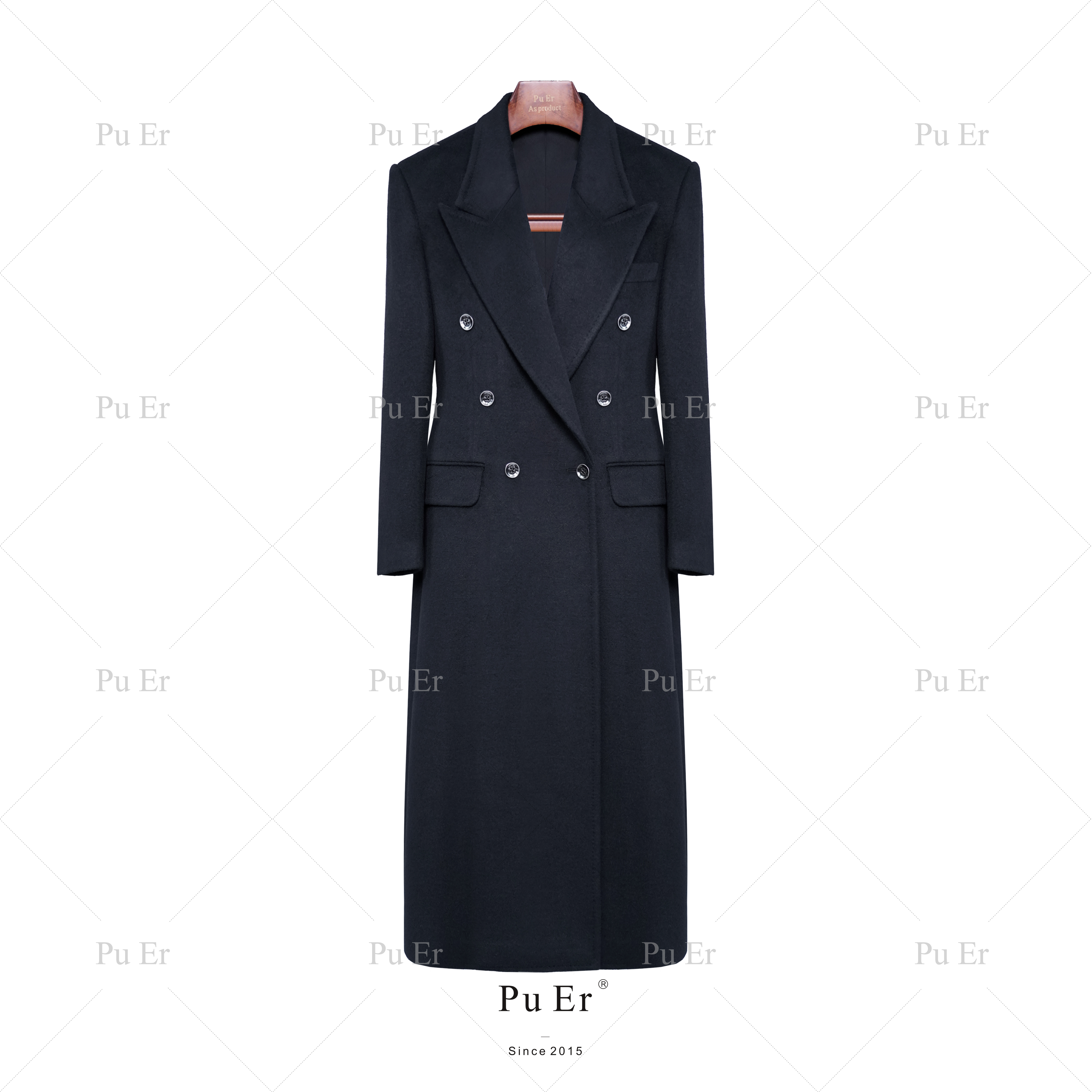 黑色柴斯特设计款后收腰长款大衣