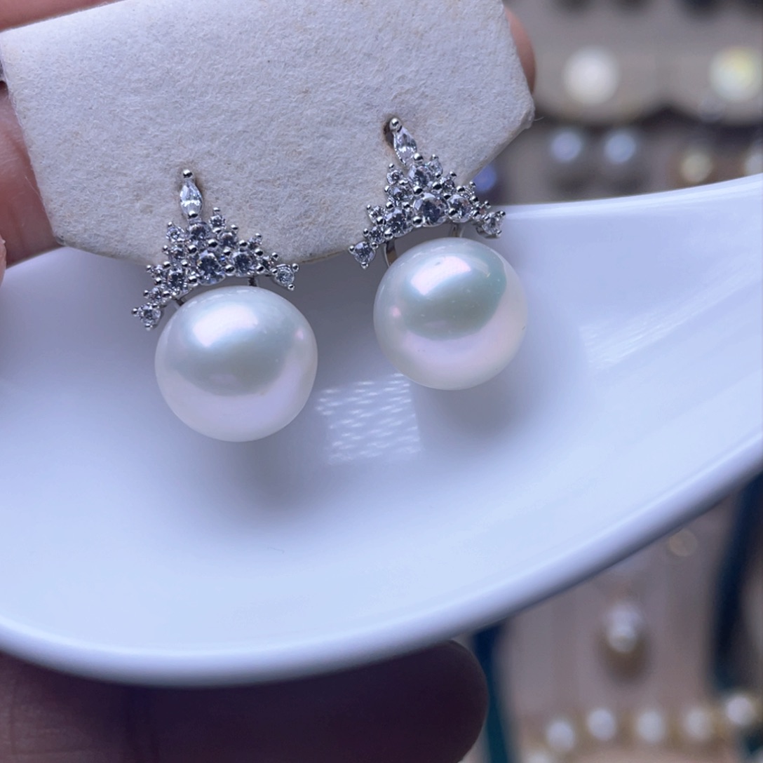 淡水珍珠耳环未镶嵌