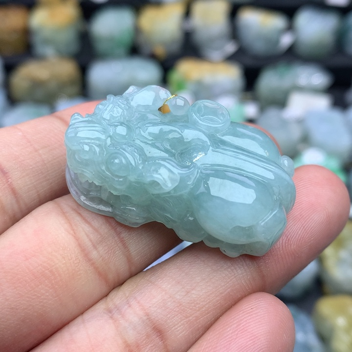 翡翠颈饰未镶嵌天然缅甸翡翠招财貔貅吊坠