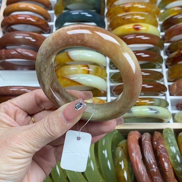 蛇纹石玉手镯未镶嵌55