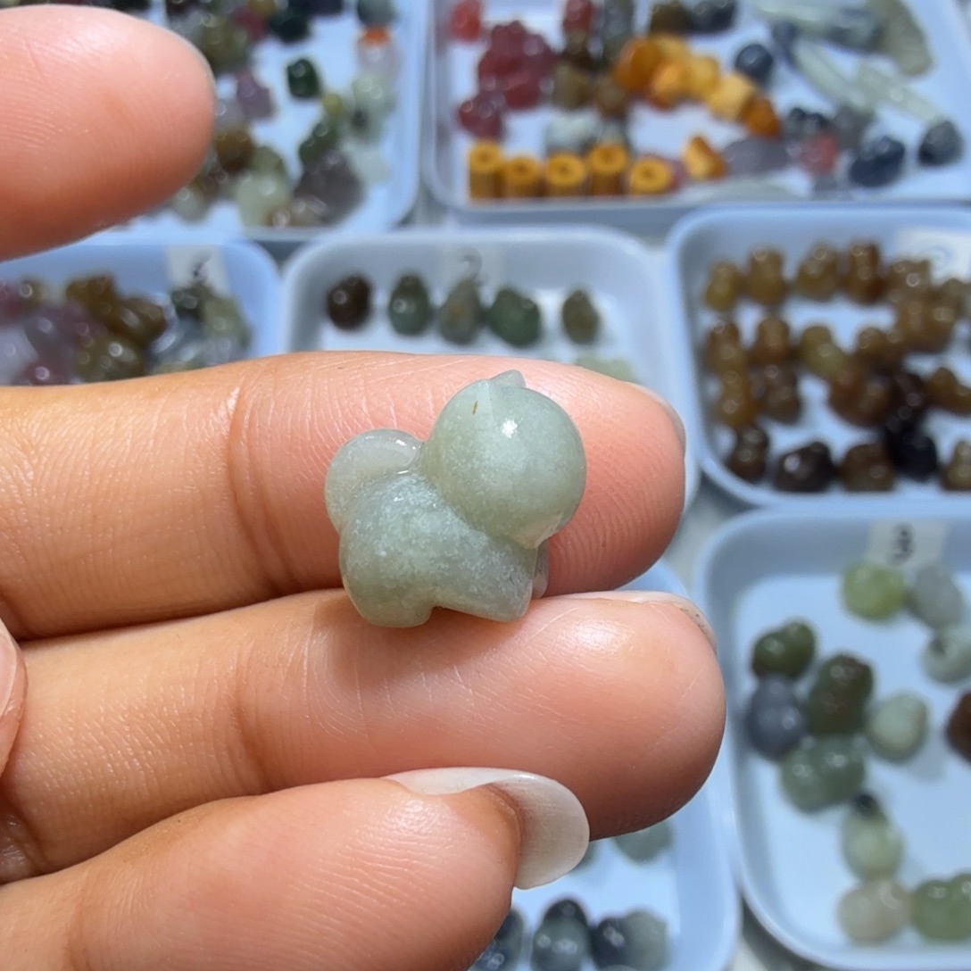 和田玉未镶嵌珠宝奇石